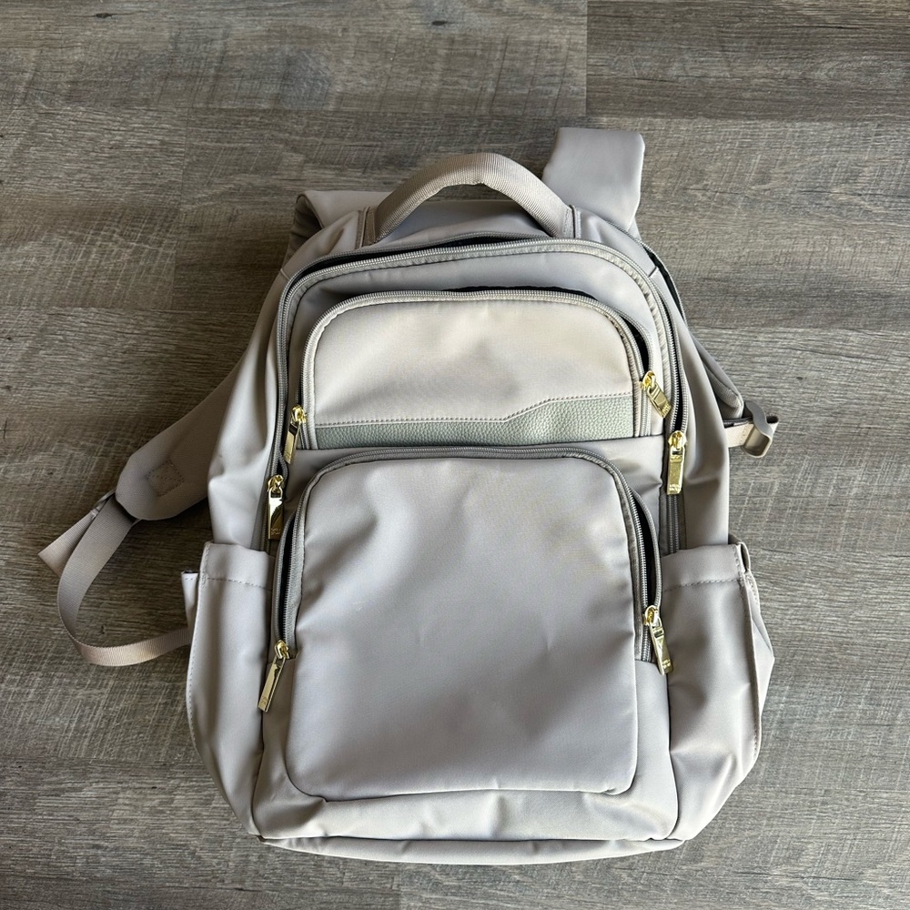 Signature Day Trip Backpack Taupe - Open Story™